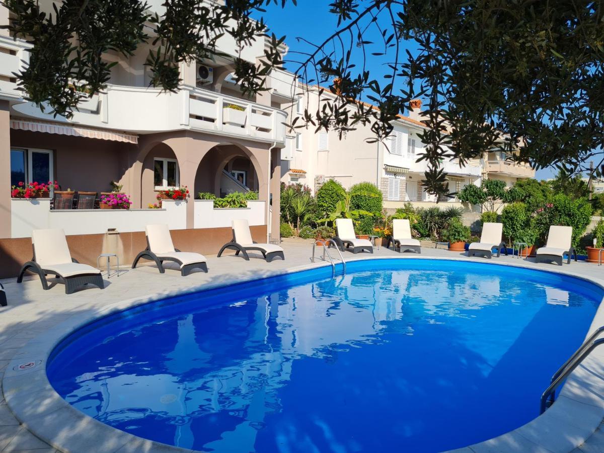Apartments Dorotea Novalja Dış mekan fotoğraf